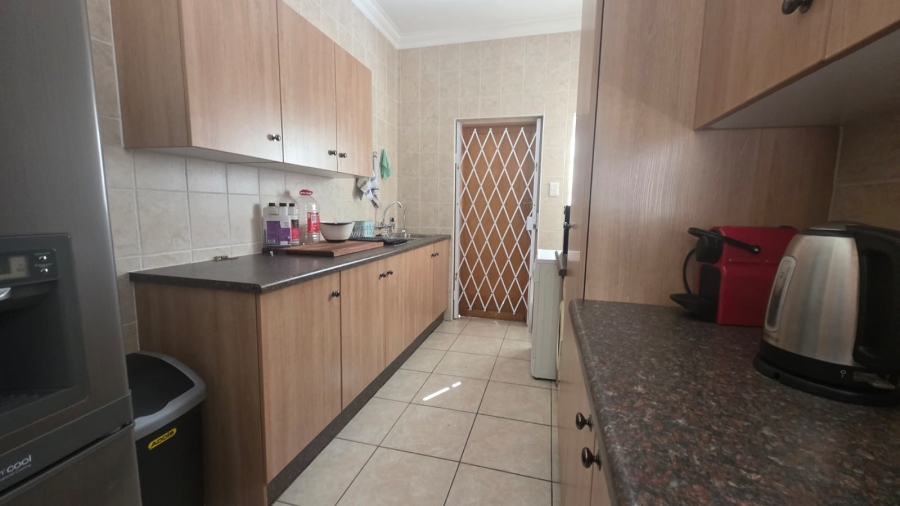 To Let 2 Bedroom Property for Rent in Flamwood North West